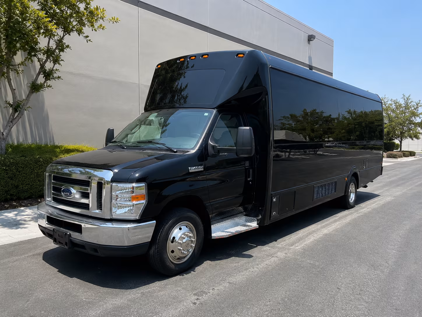 affordable fairfield prom party bus prices split across your group