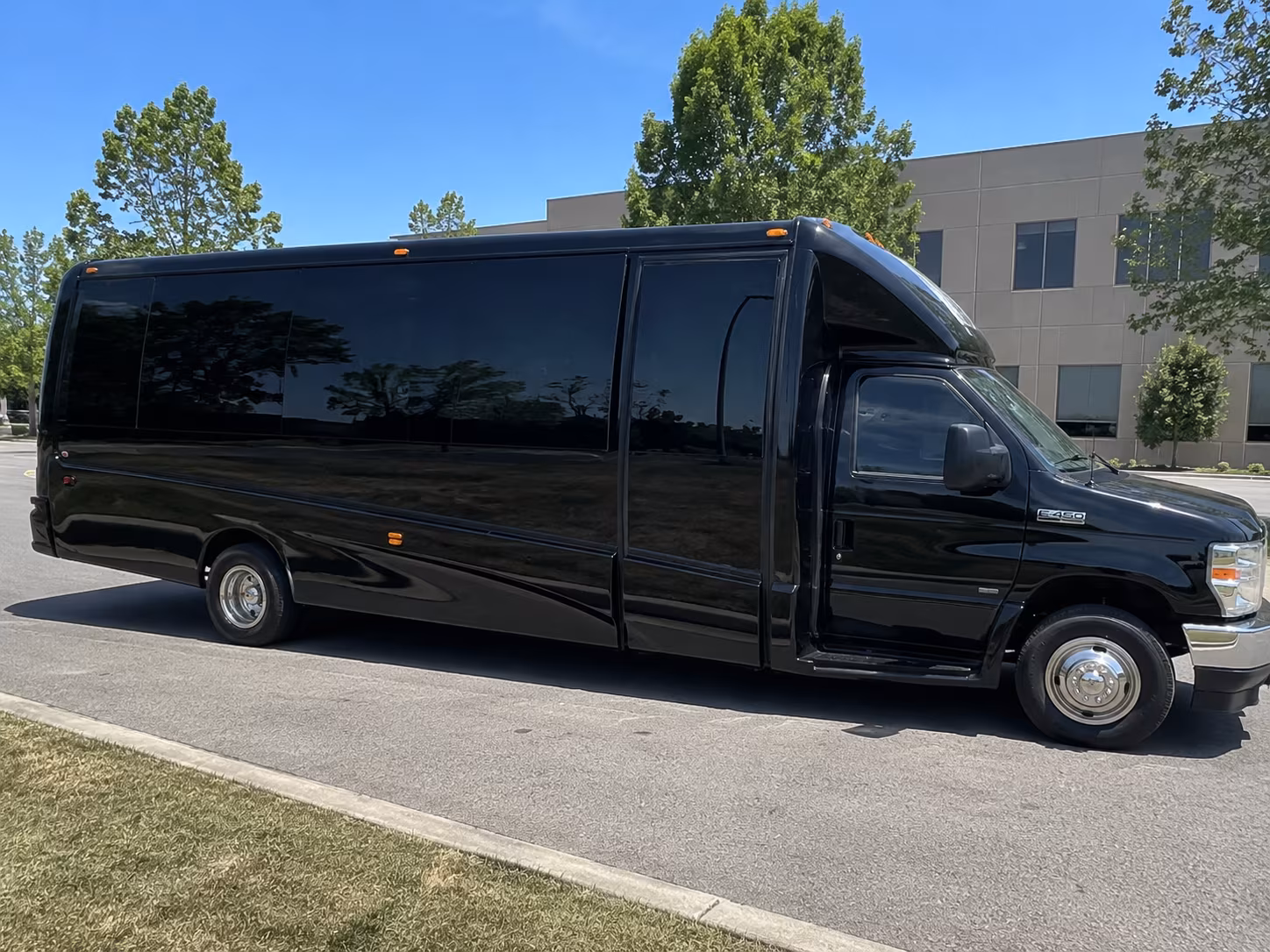 rent a fairfield prom party bus or charter bus today