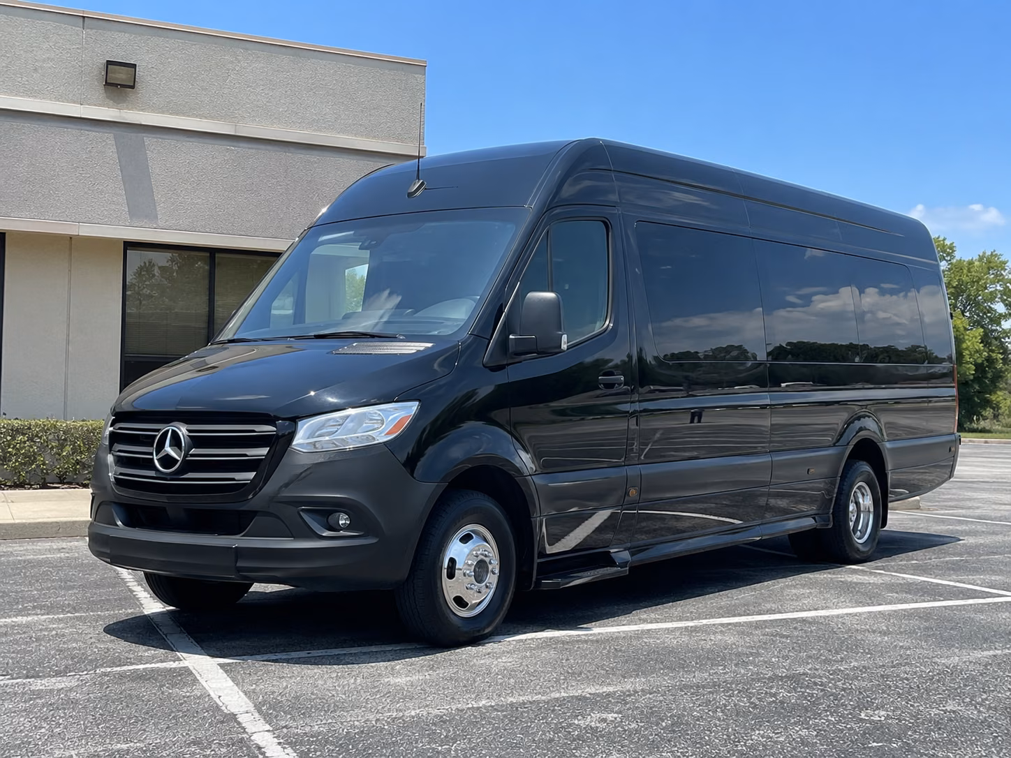 rent a field trip bus to fairfield museums and science centers
